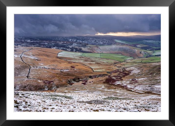 Colours in a snowy winter landscape Framed Mounted Print by Andrew Kearton