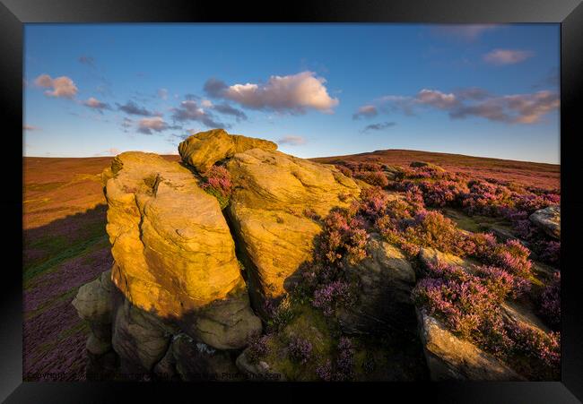 The Worm Stones, Glossop, Derbyshire Framed Print by Andrew Kearton