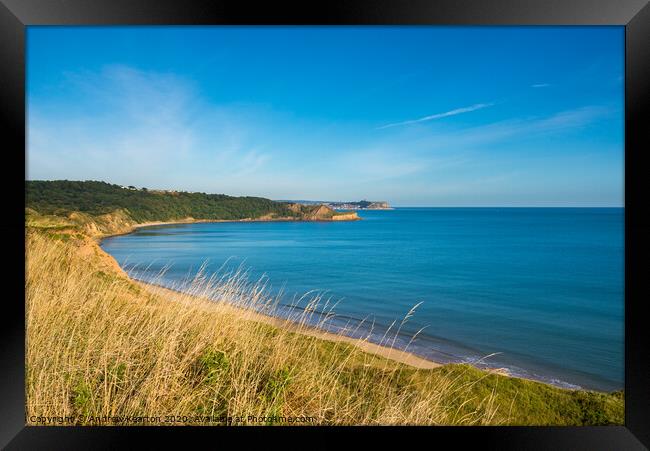 Cayton Bay, Scarborough, North Yorkshire Framed Print by Andrew Kearton