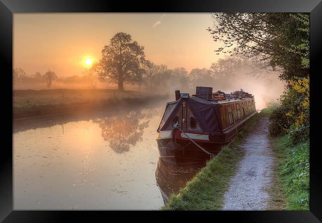 Hatton - Grand Union Canal. Framed Print by Jonathan Smith