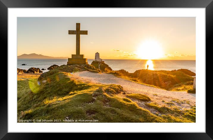 Sunset on llandwyn Island , ISle of Anglesey  Framed Mounted Print by Gail Johnson
