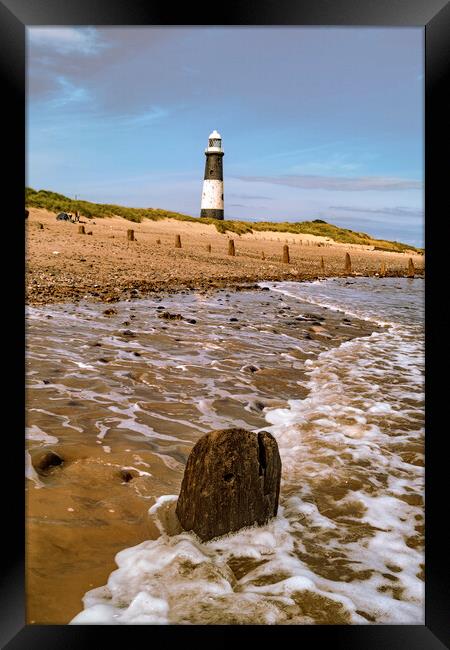 Spurn Point Lighthouse Framed Print by Glen Allen