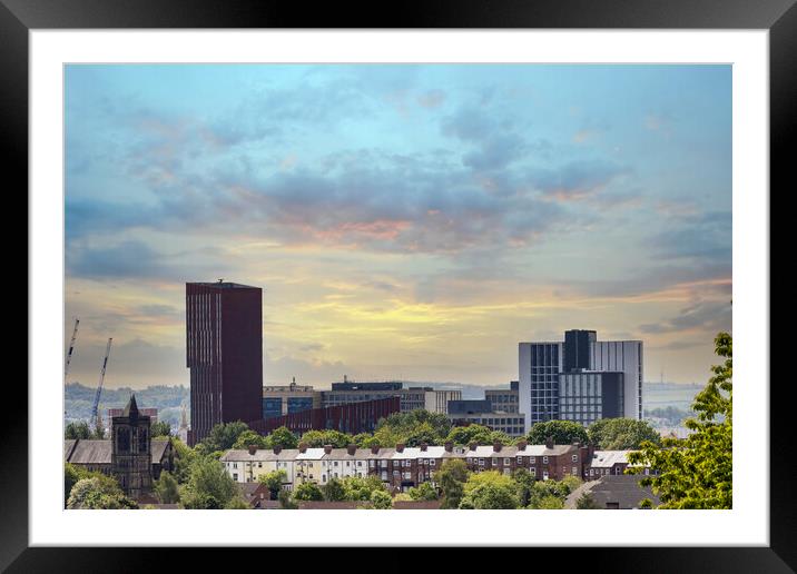 Leeds Skyline 2023 Framed Mounted Print by Glen Allen