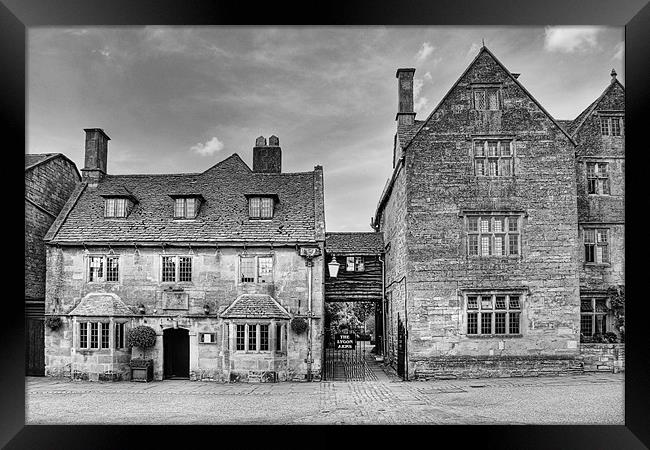 The Lygon Arms, Broadway, Worcestershire, UK Framed Print by John Edwards