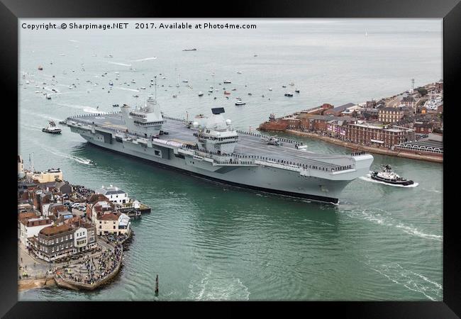 HMS Queen Elizabeth arrives home Framed Print by Sharpimage NET