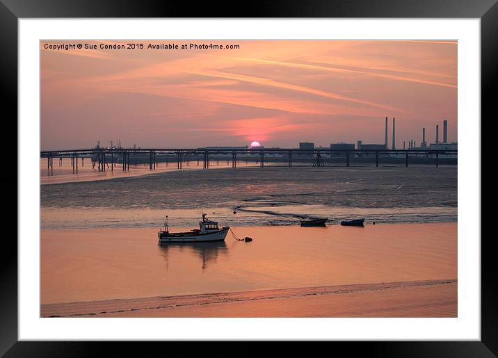  Canvey Island Sunset Framed Mounted Print by Sue Condon