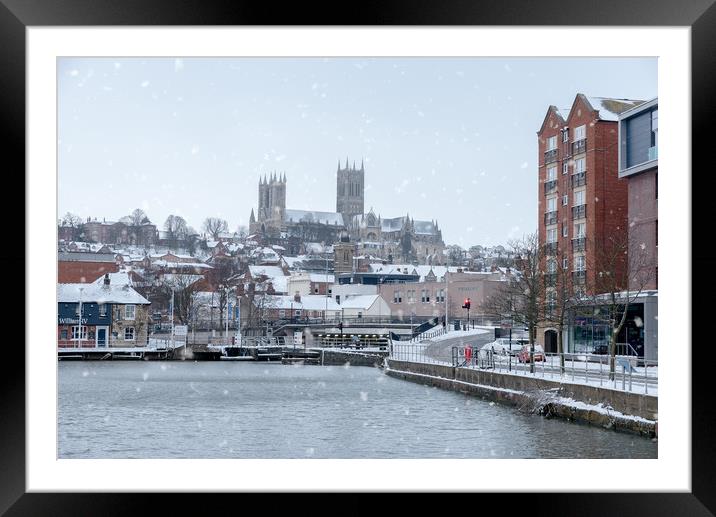 Lincoln in the snow Framed Mounted Print by Andrew Scott