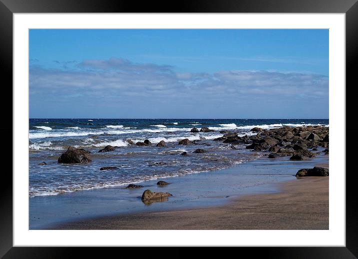  Rolling in... Framed Mounted Print by Andy Blackburn