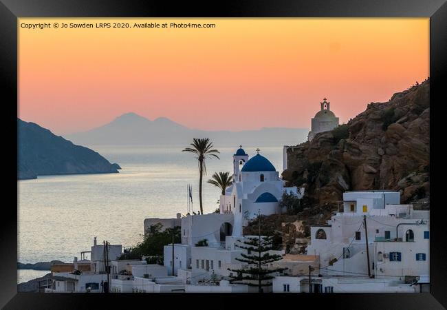 Ios sunset, Greece Framed Print by Jo Sowden