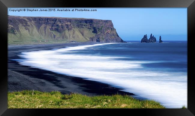  Black Beach. Framed Print by Stephen Jones