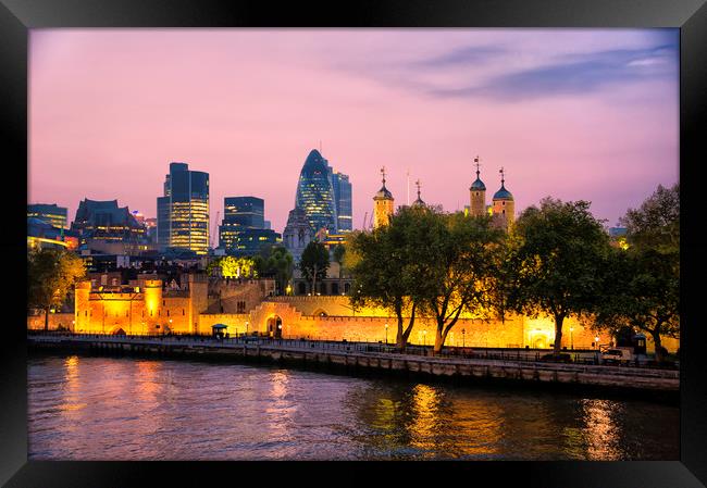  Tower of London at Night Framed Print by Svetlana Sewell