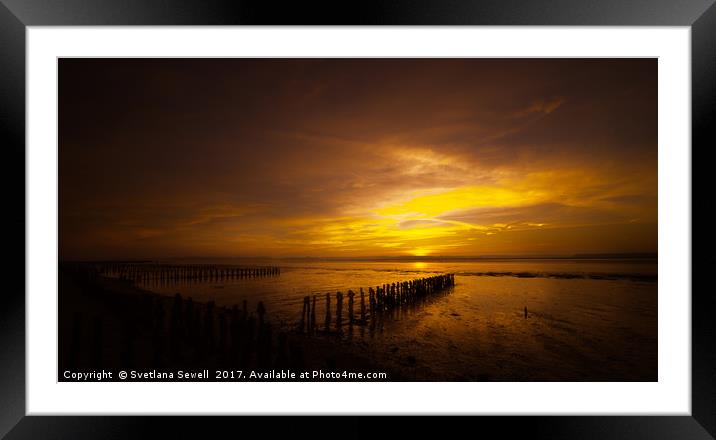 River Orwell Framed Mounted Print by Svetlana Sewell