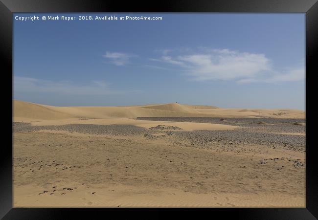 Sand dunes in Maspalomas. Gran Canaria. Spain. Framed Print by Mark Roper