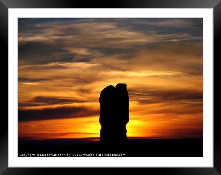 Warm sunset near Arches National Park Framed Mounted Print by Magda van der Kleij
