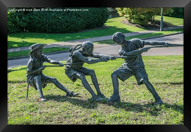  Tug of War Bronze Sculpture Framed Print by mark sykes