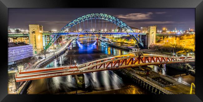 Bridge over the River Tyne Framed Print by Naylor's Photography