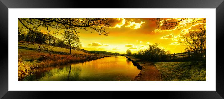 RC0002P - Evening Glow - Panorama Framed Mounted Print by Robin Cunningham