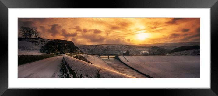 GM0014P - A Frozen Butterley Reservoir - Panorama Framed Mounted Print by Robin Cunningham