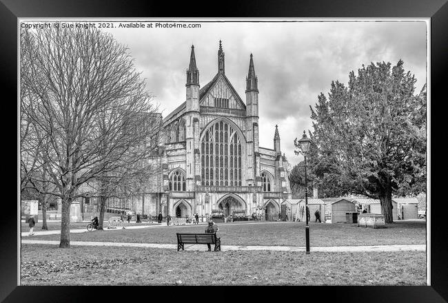 Winchester Cathedral in Black and White Framed Print by Sue Knight
