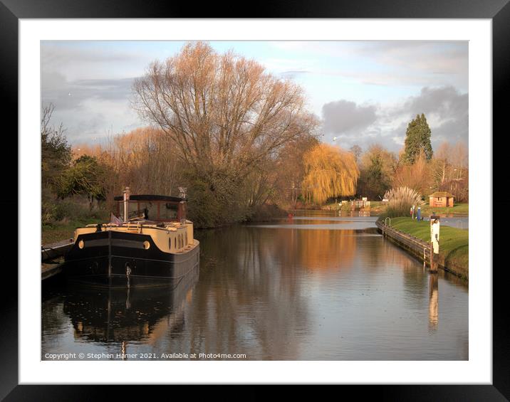 House Boat at Benson Lock Framed Mounted Print by Stephen Hamer