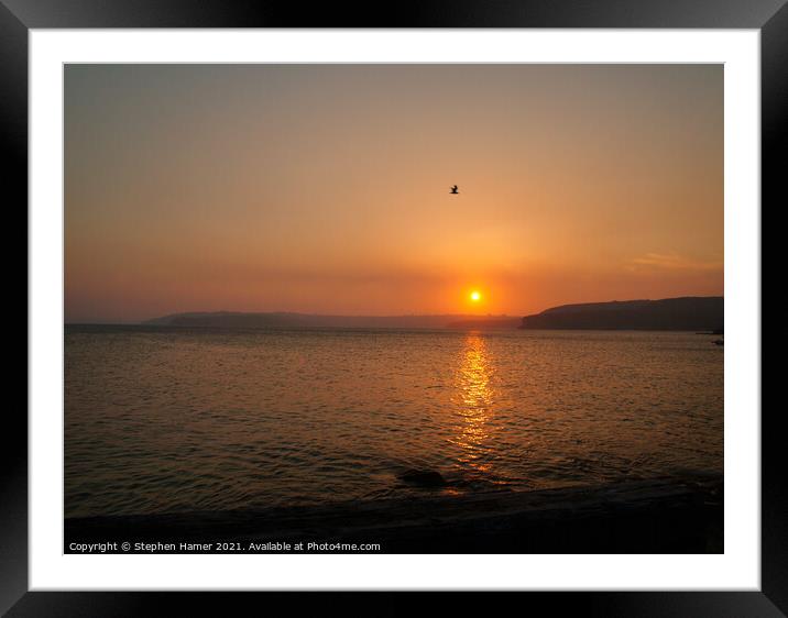 Setting Sun Sydney Framed Mounted Print by Stephen Hamer