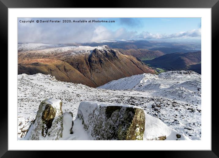 The Langdale Pikes from Bowfell in Winter, Lake Di Framed Mounted Print by David Forster