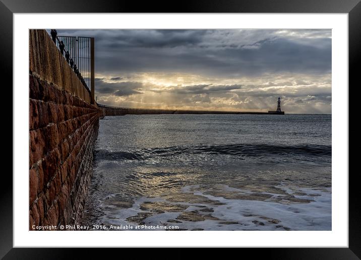 Roker pier Framed Mounted Print by Phil Reay