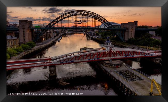 The Tyne bridges at sunrise Framed Print by Phil Reay