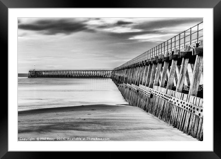Blyth south pier Framed Mounted Print by Phil Reay