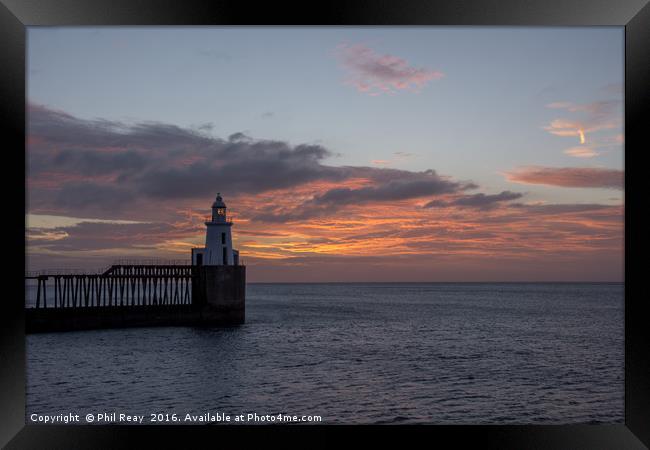 Sunrise over the North Sea at Blyth.  Framed Print by Phil Reay