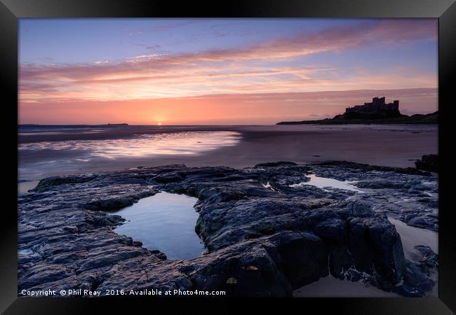 Bamburgh beach at sunrise Framed Print by Phil Reay