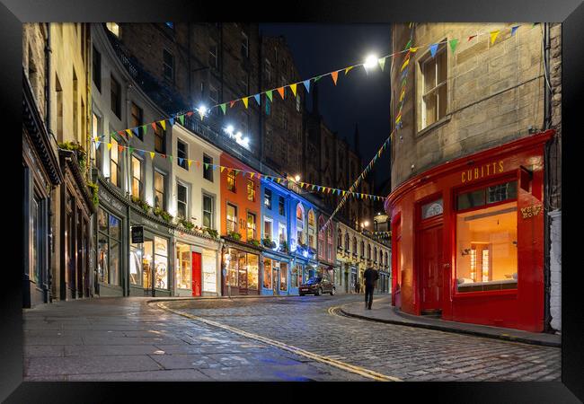 Victoria St and W Bow in Edinburgh at Night Framed Print by Artur Bogacki