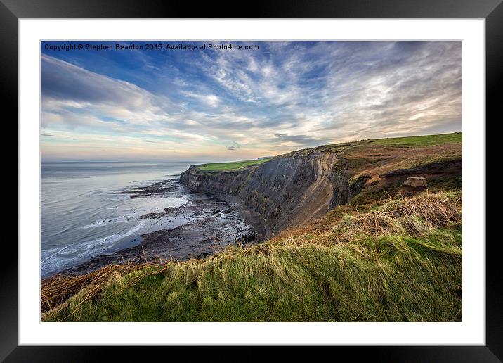  Robin Hoods Bay Cleveland Way Framed Mounted Print by Stephen Beardon