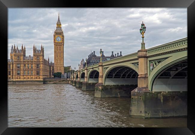 Westminster Bridge, Big Ben and the Houses of Parliament. Framed Print by Rich Fotografi 