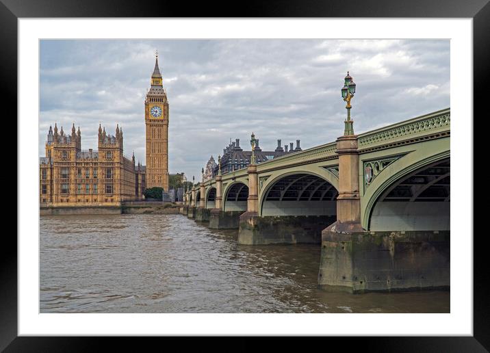 Westminster Bridge, Big Ben and the Houses of Parliament. Framed Mounted Print by Rich Fotografi 