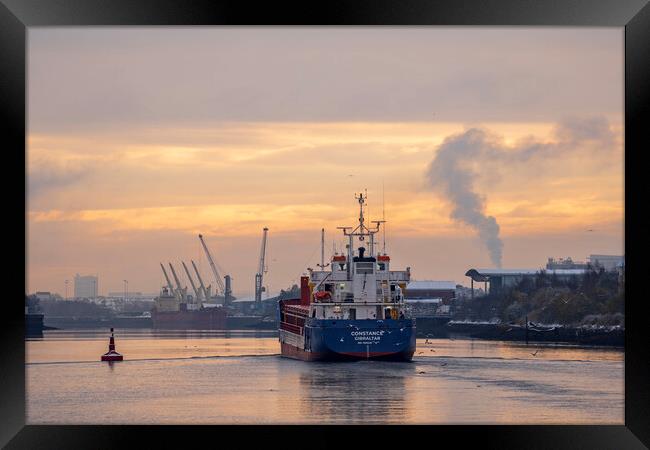 Cargo ship on the River Clyde, Glasgow Framed Print by Rich Fotografi 