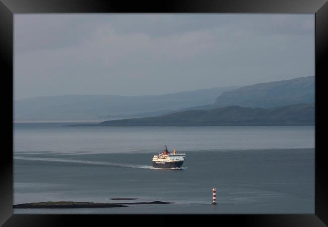 Oban Gateway to the Isles Framed Print by Rich Fotografi 