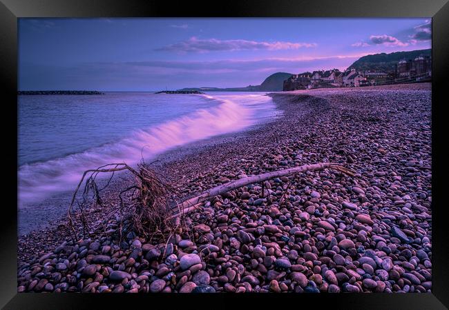 Washed up. Framed Print by Bill Allsopp