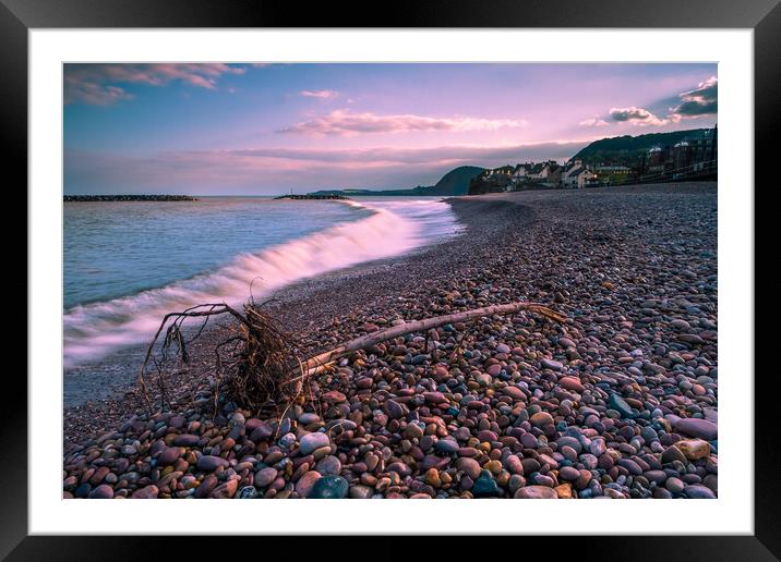 Washed up. Framed Mounted Print by Bill Allsopp