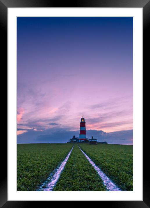 Happisburgh Lighthouse at sunset. Framed Mounted Print by Bill Allsopp