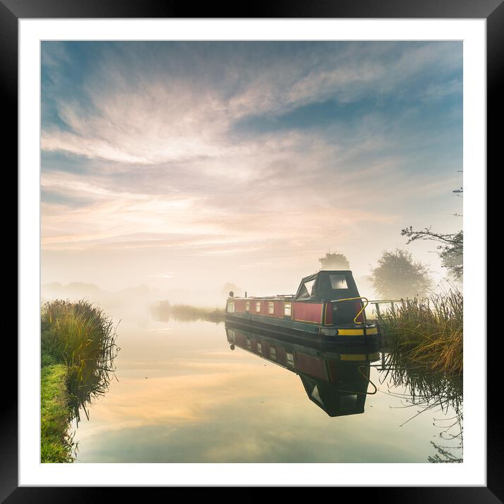The Ashby Canal at dawn. Framed Mounted Print by Bill Allsopp
