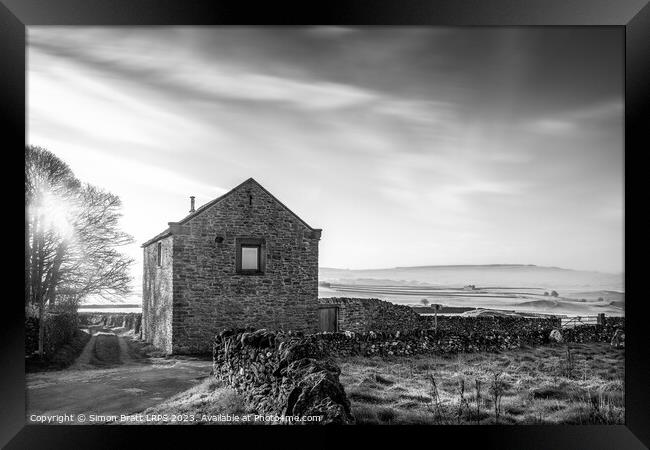 Stone house in Peak District black and white Framed Print by Simon Bratt LRPS