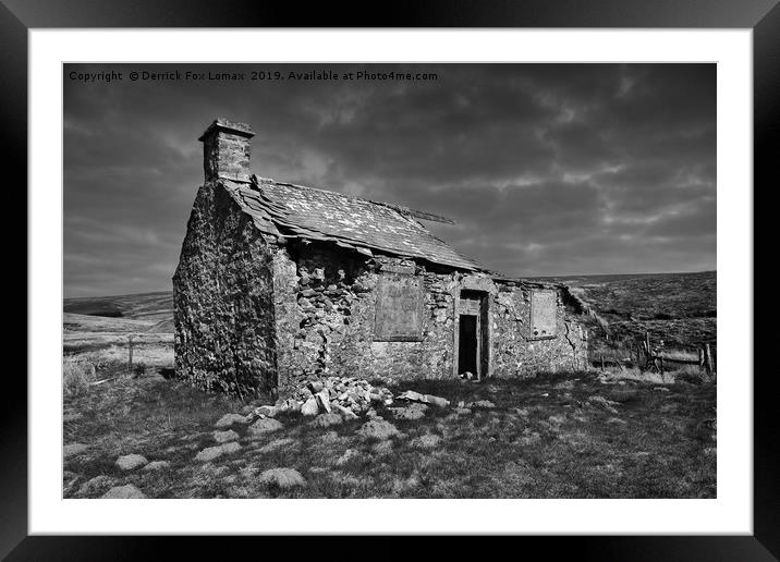 Old yorkshire barn Framed Mounted Print by Derrick Fox Lomax