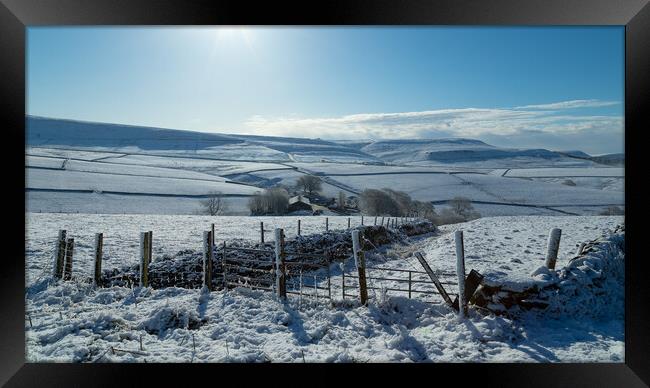 Peak District Fells Framed Print by Phil Durkin DPAGB BPE4