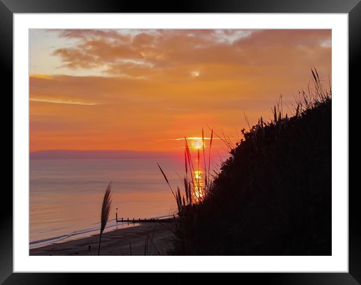 Radiant Sunset Bliss in Bournemouth  Framed Mounted Print by Beryl Curran