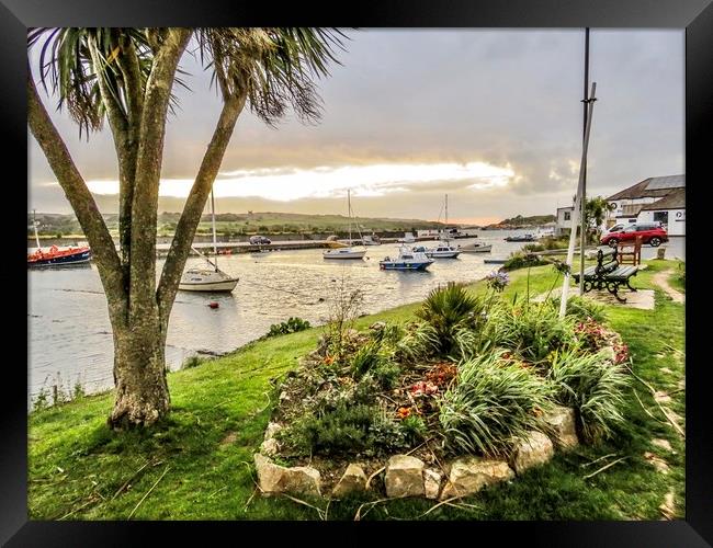 Tides in at Hayle Harbour Cornwall  Framed Print by Beryl Curran