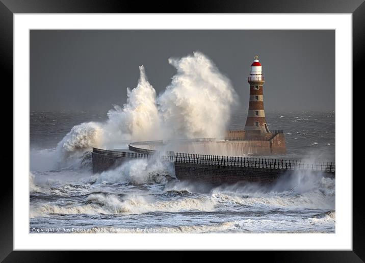 Storm Arwen at Roker Lighthouse Framed Mounted Print by Ray Pritchard