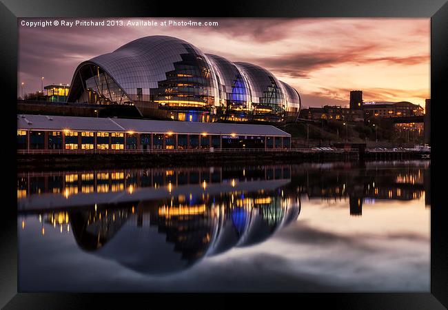 The Sage in Gateshead Framed Print by Ray Pritchard