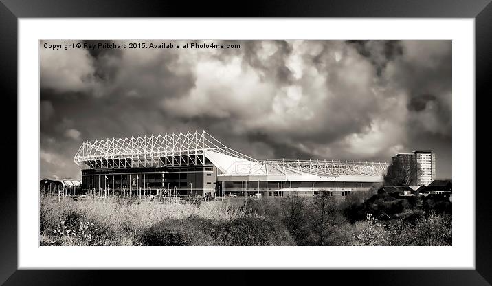  Stadium Of Light Framed Mounted Print by Ray Pritchard