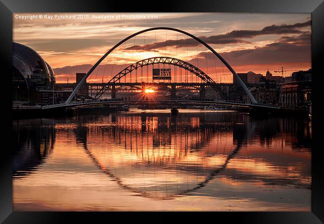 Sunset over the River Tyne Framed Print by Ray Pritchard